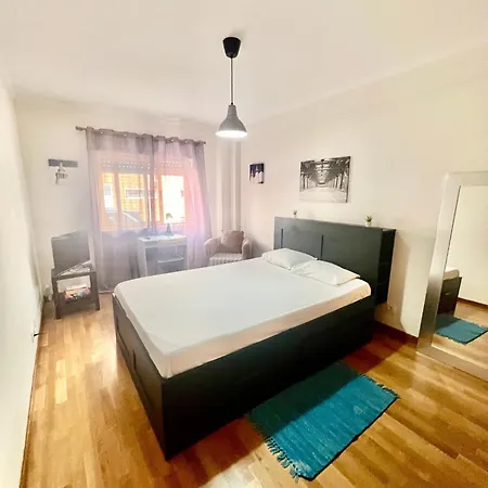 Proximo Aeroporto בית הארחה Camarate (Lisbon)